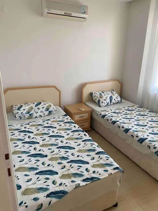 Deniz Manzarali, Havuzlu Ve Bahceli Triplex Villa 쿠사다시