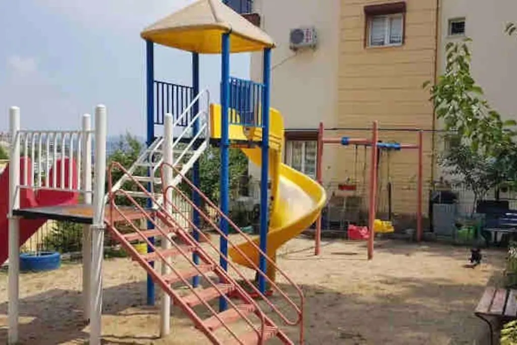 Deniz Manzarali, Havuzlu Ve Bahceli Triplex Villa Kusadasi 0*,  Turkey